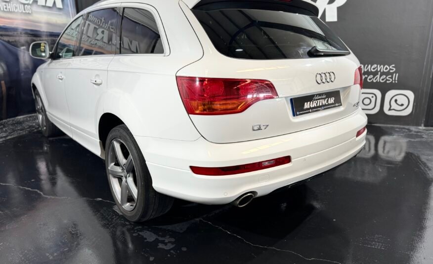 AUDI Q7 S line