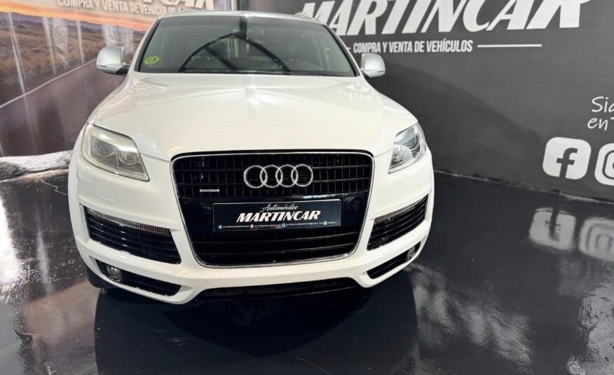 AUDI Q7 S line