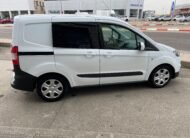 FORD Tránsit courier Trend