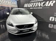 VOLVO V40 Kinect