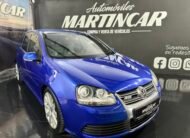 VOLKSWAGEN Golf R32