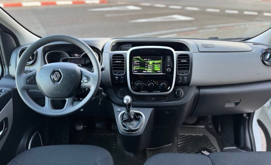 Renault Trafic Combi