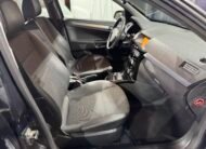 Opel Astra Sedam