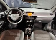 Opel Astra Sedam