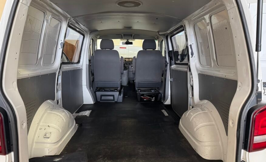 VOLKSWAGEN Transporter T5 kombi