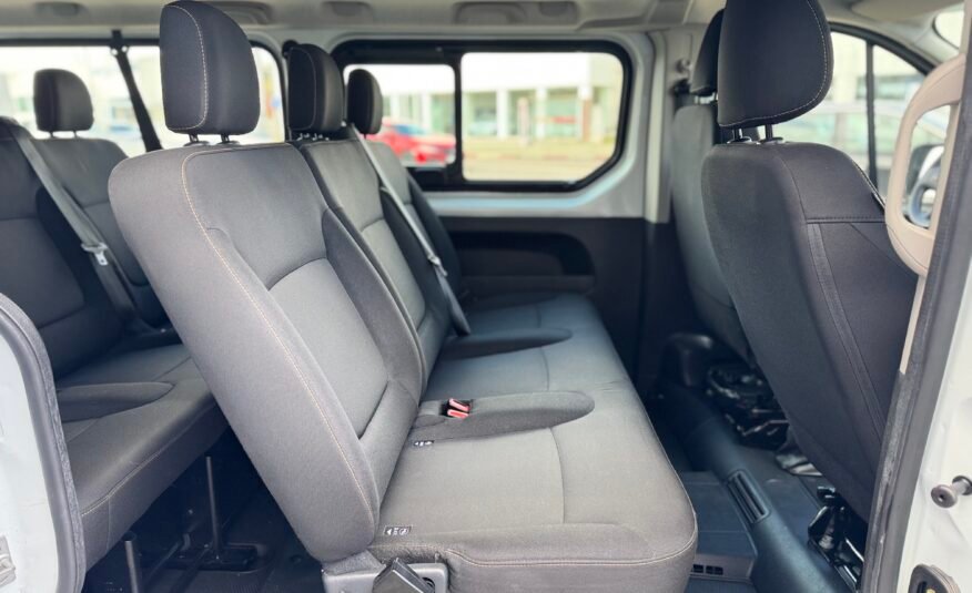Renault Trafic 8 plazas