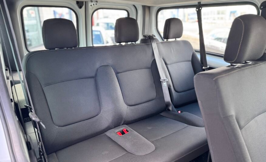 Renault Trafic 8 plazas