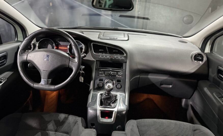 PEUGEOT 5008 Pack