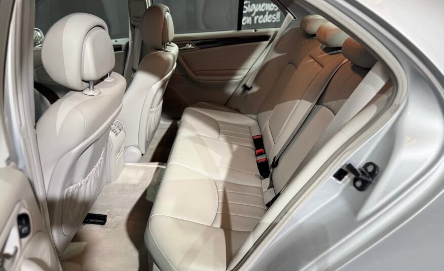 MERCEDES-BENZ C200 Elegance