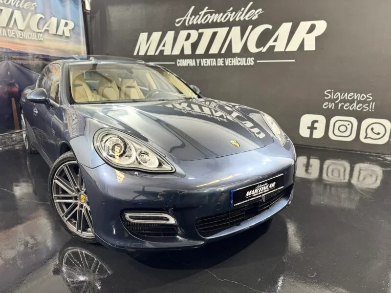 PORSCHE Panamera TURBO