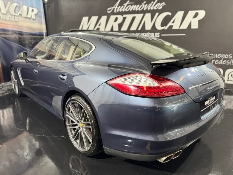 PORSCHE Panamera TURBO