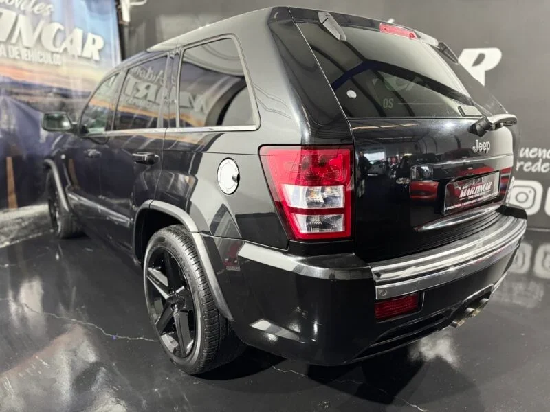 JEEP GRAND CHEROKEE SRT8