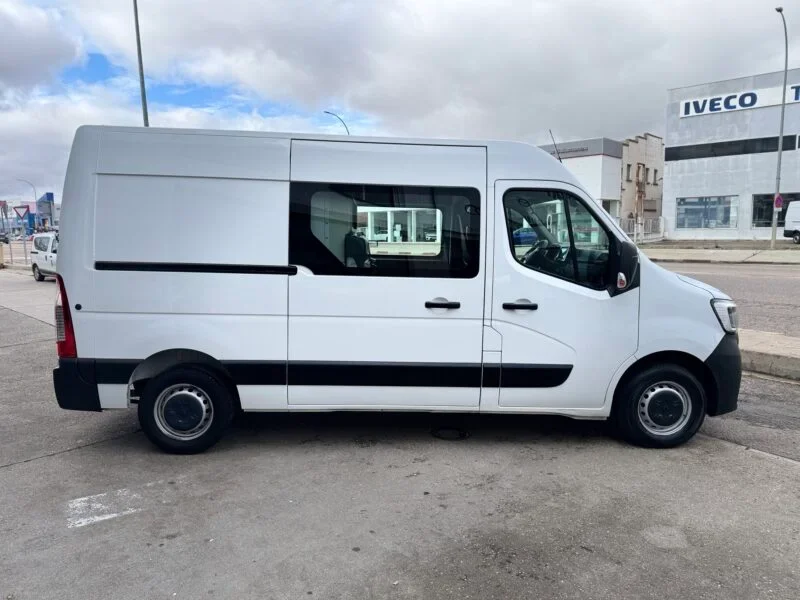 RENAULT TRAFIC COMBI 7 PLAZAS