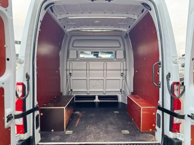 RENAULT TRAFIC COMBI 7 PLAZAS