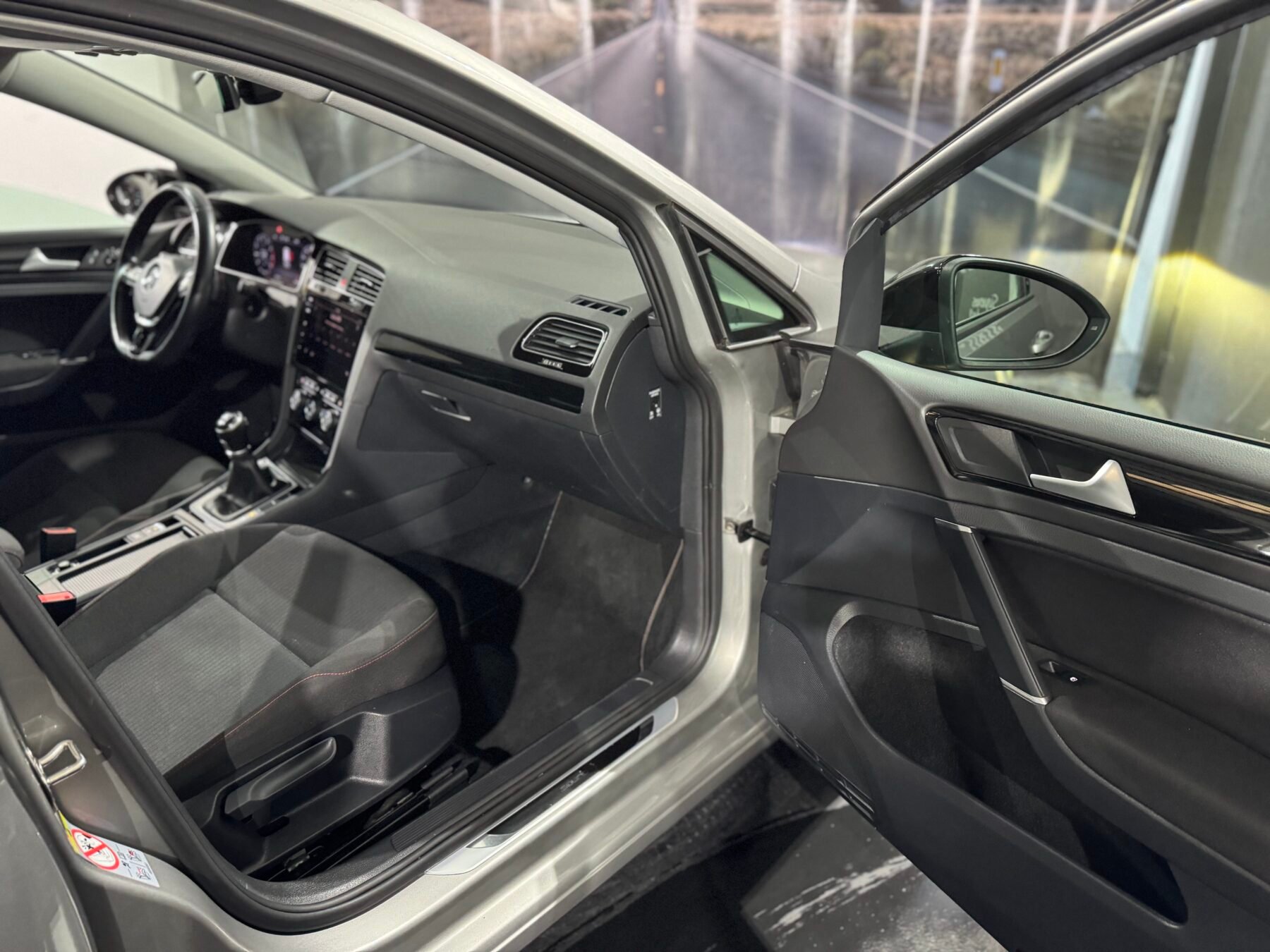 VOLKSWAGEN GOLF SOUND