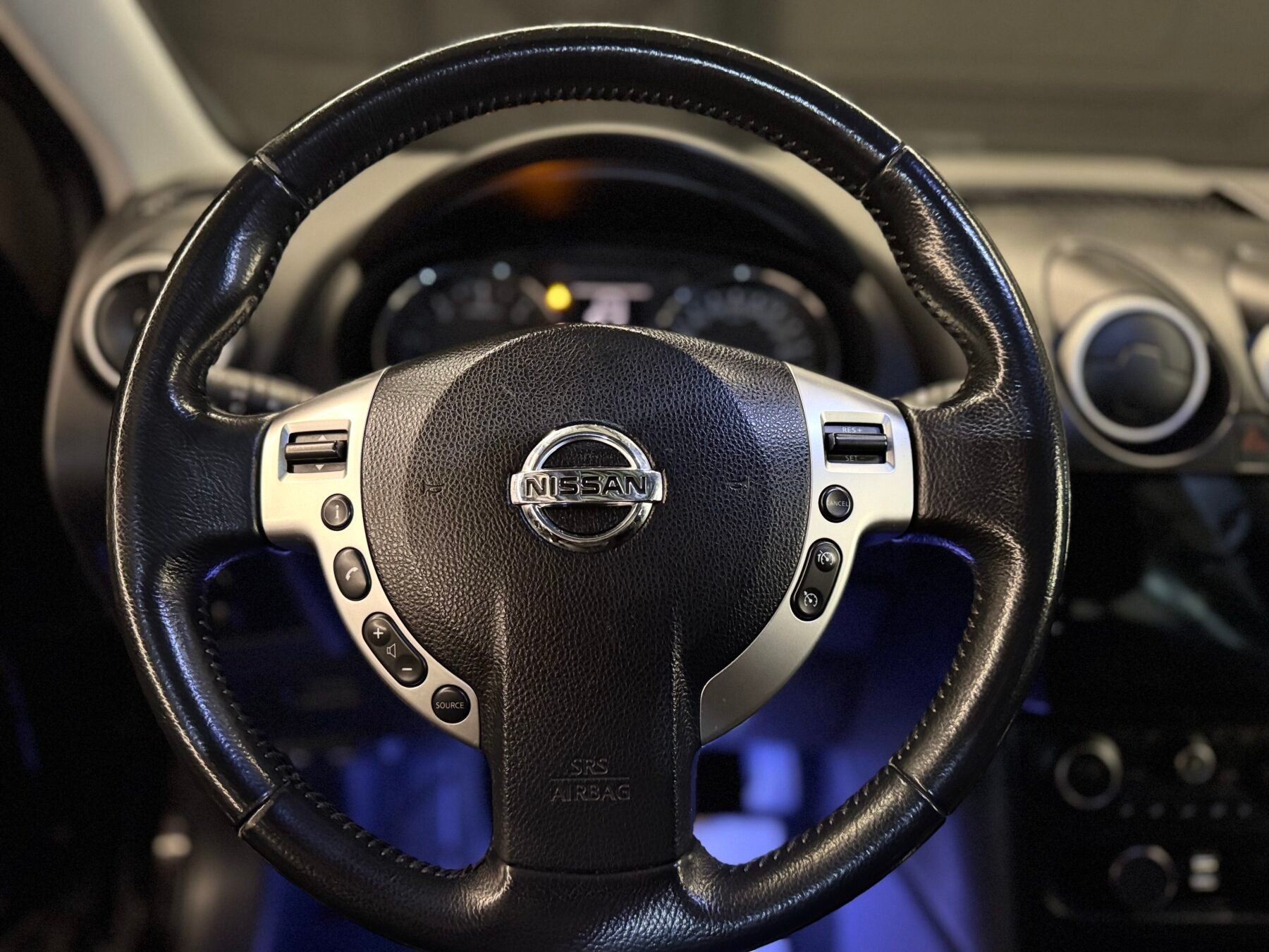 NISSAN Qashqai Tekna sport 