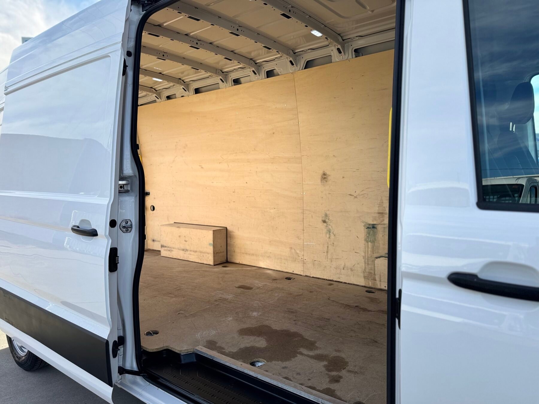 VOLKSWAGEN Crafter L4 h3 