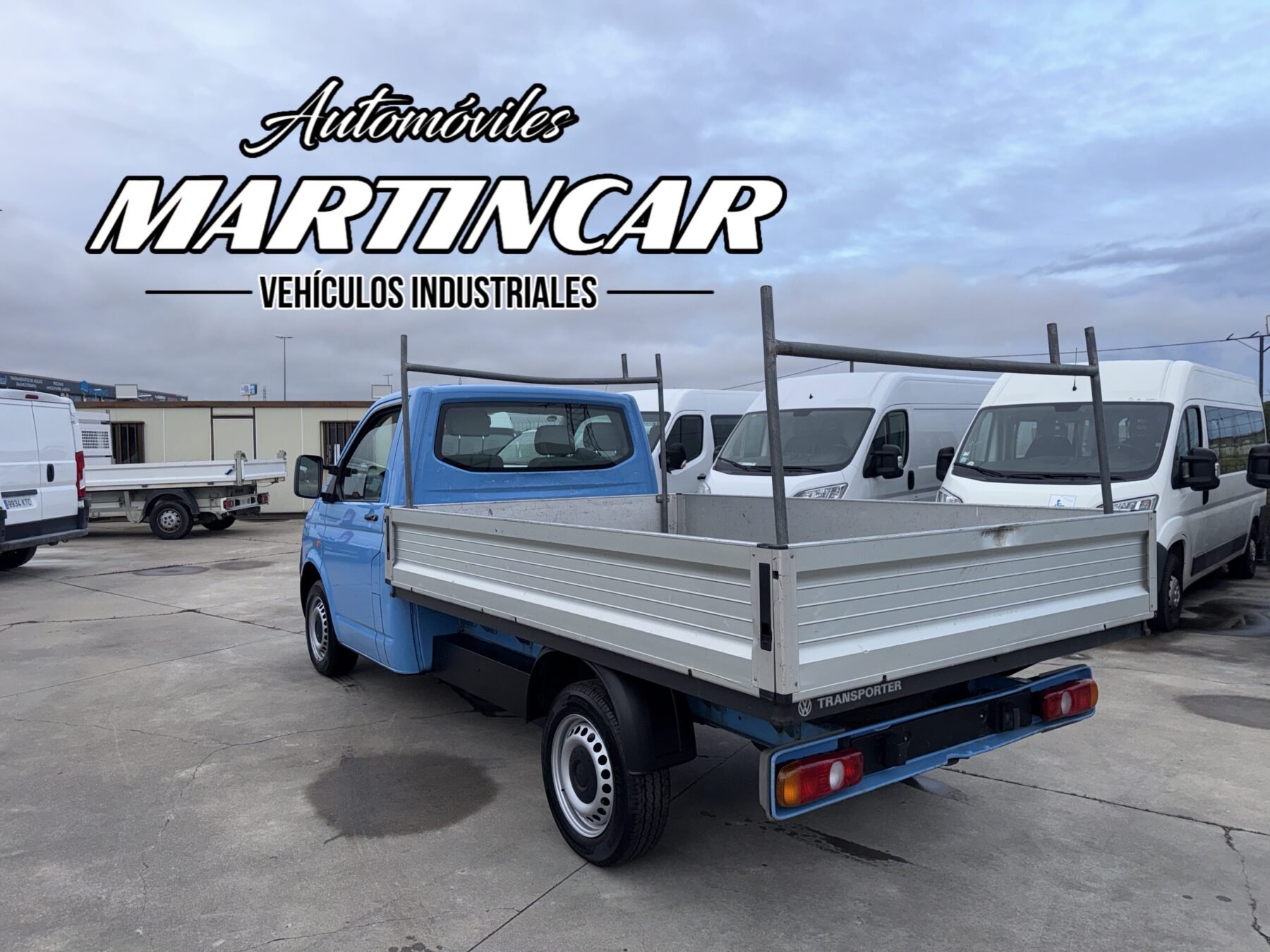 VOLKSWAGEN TRANSPORTER Caja abierta 