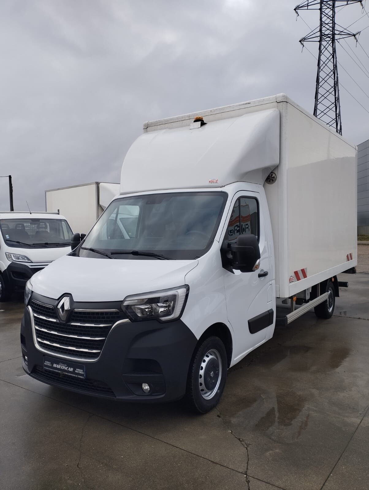 RENAULT MASTER Caja paquetera 