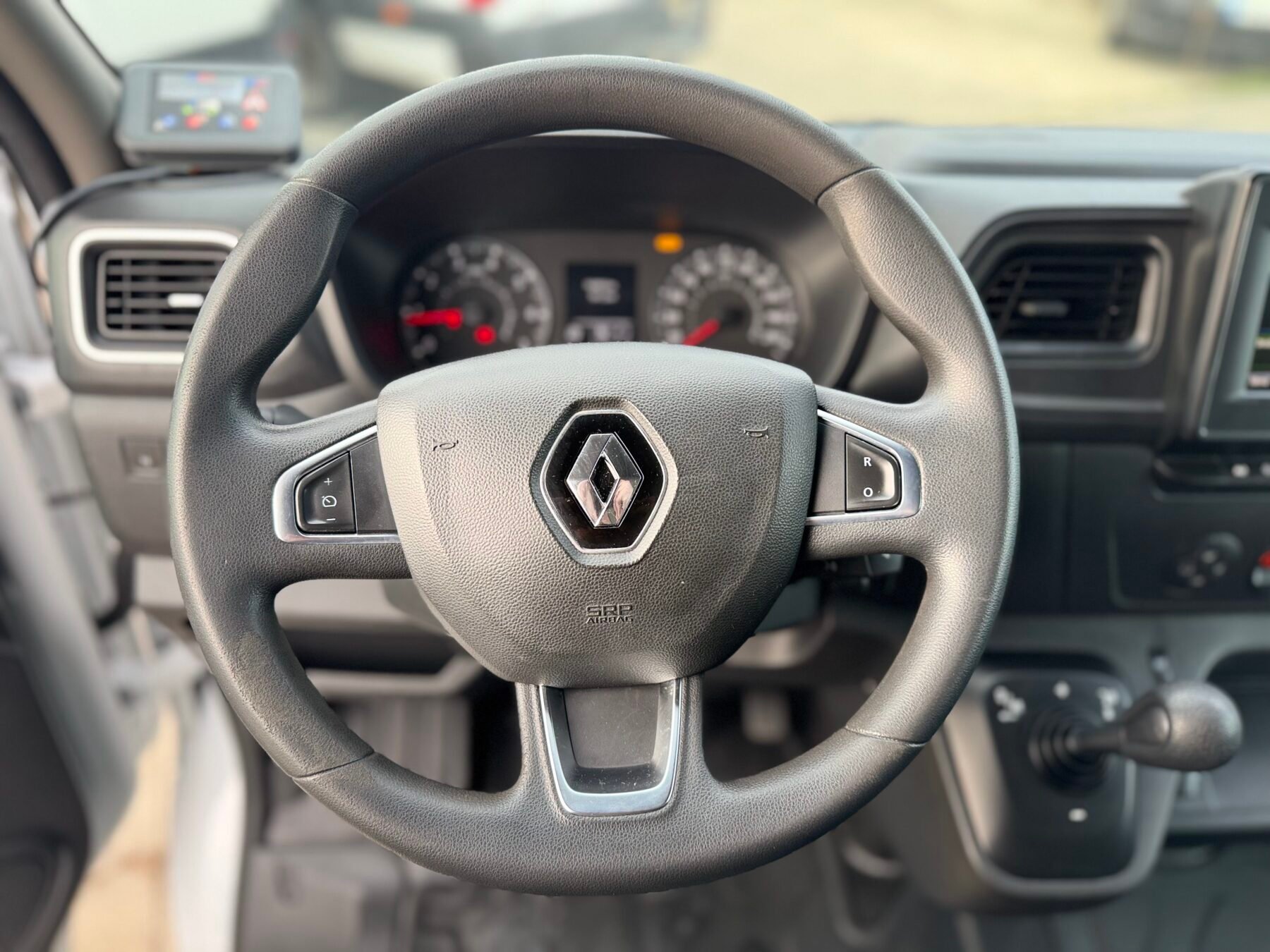 RENAULT MASTER L3 h2 báscula 