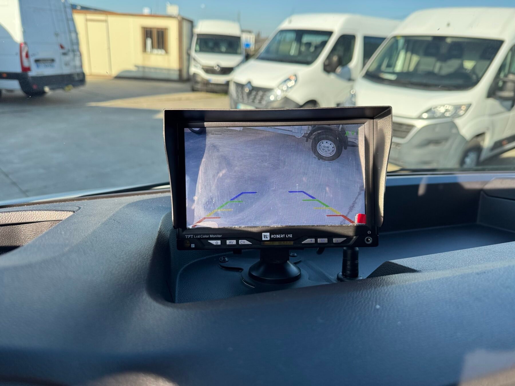 RENAULT MASTER Caja paquetera 