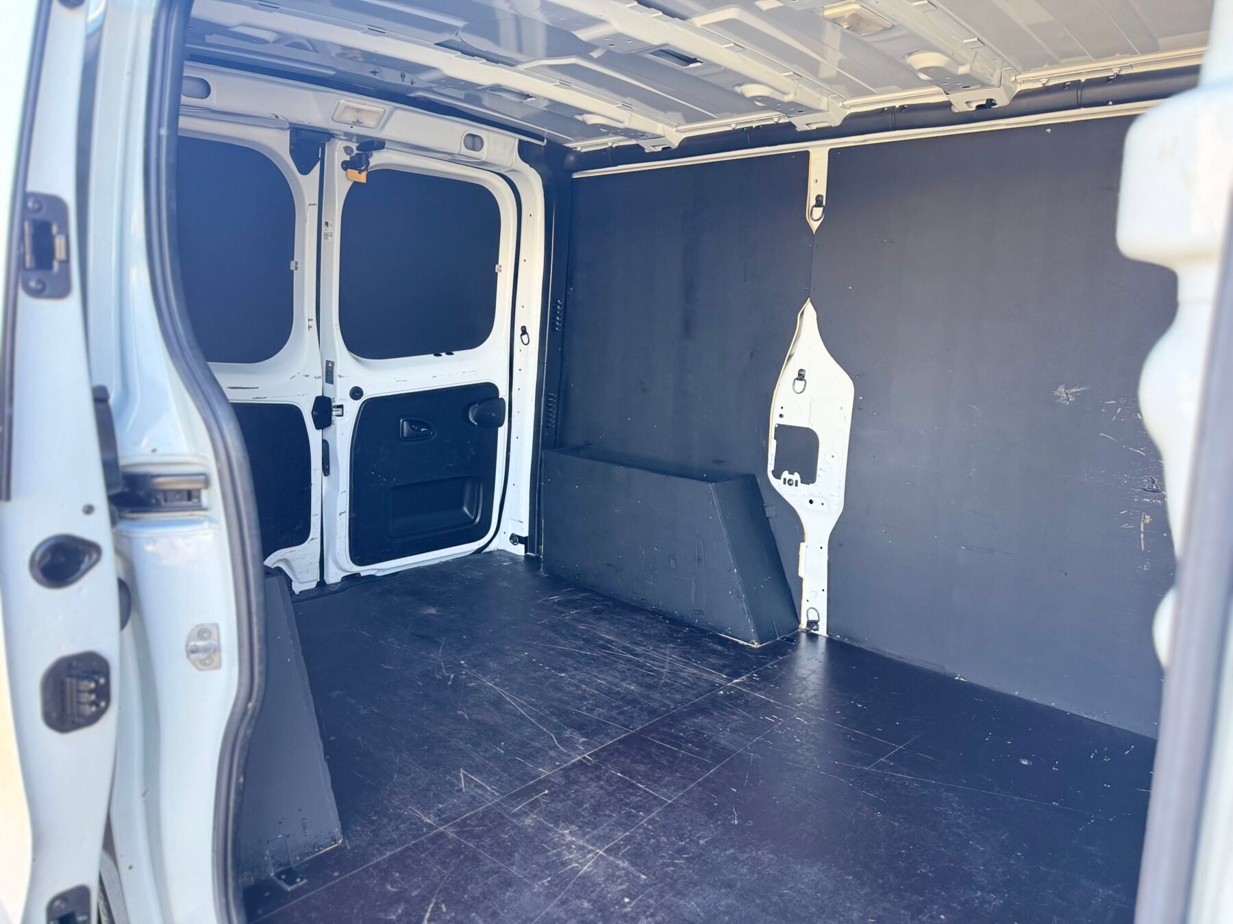 RENAULT TRAFIC L1 h1 