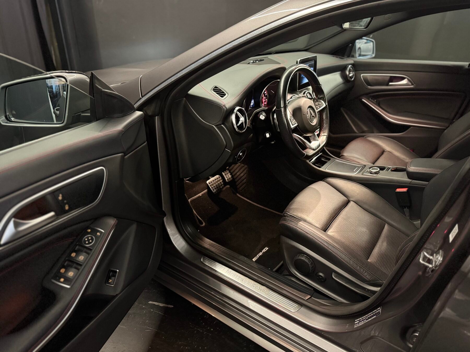 MERCEDES-BENZ Cla AMG nigth packet 