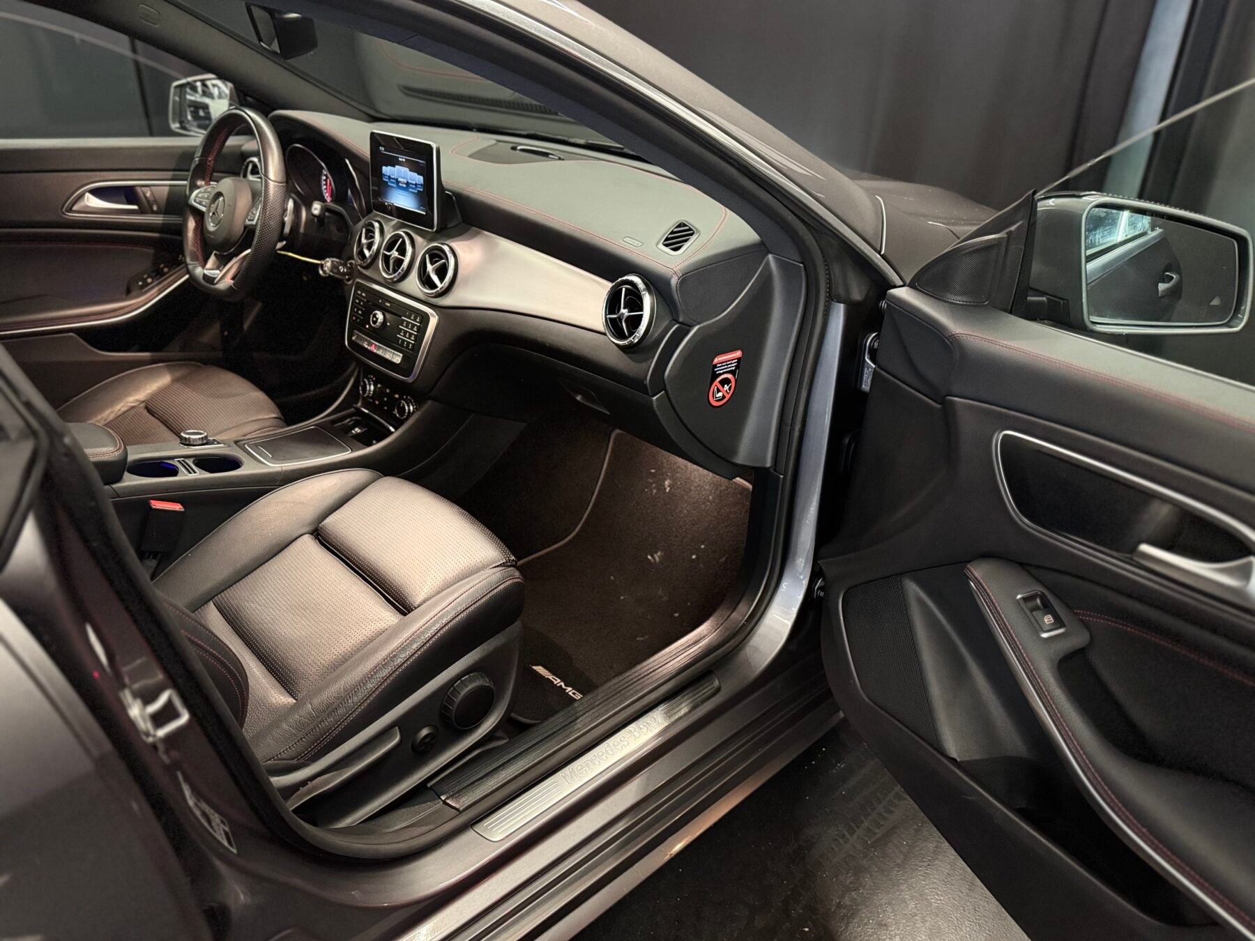 MERCEDES-BENZ Cla AMG nigth packet 