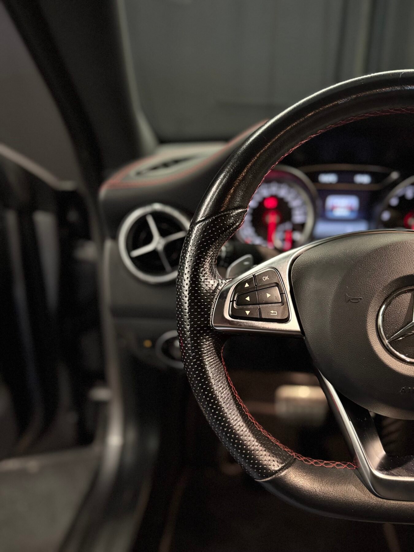 MERCEDES-BENZ Cla AMG nigth packet 