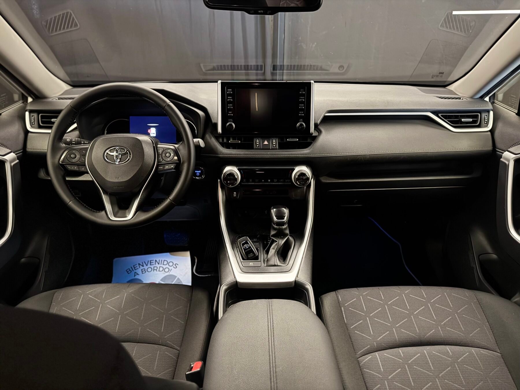 TOYOTA RAV4 Black night 