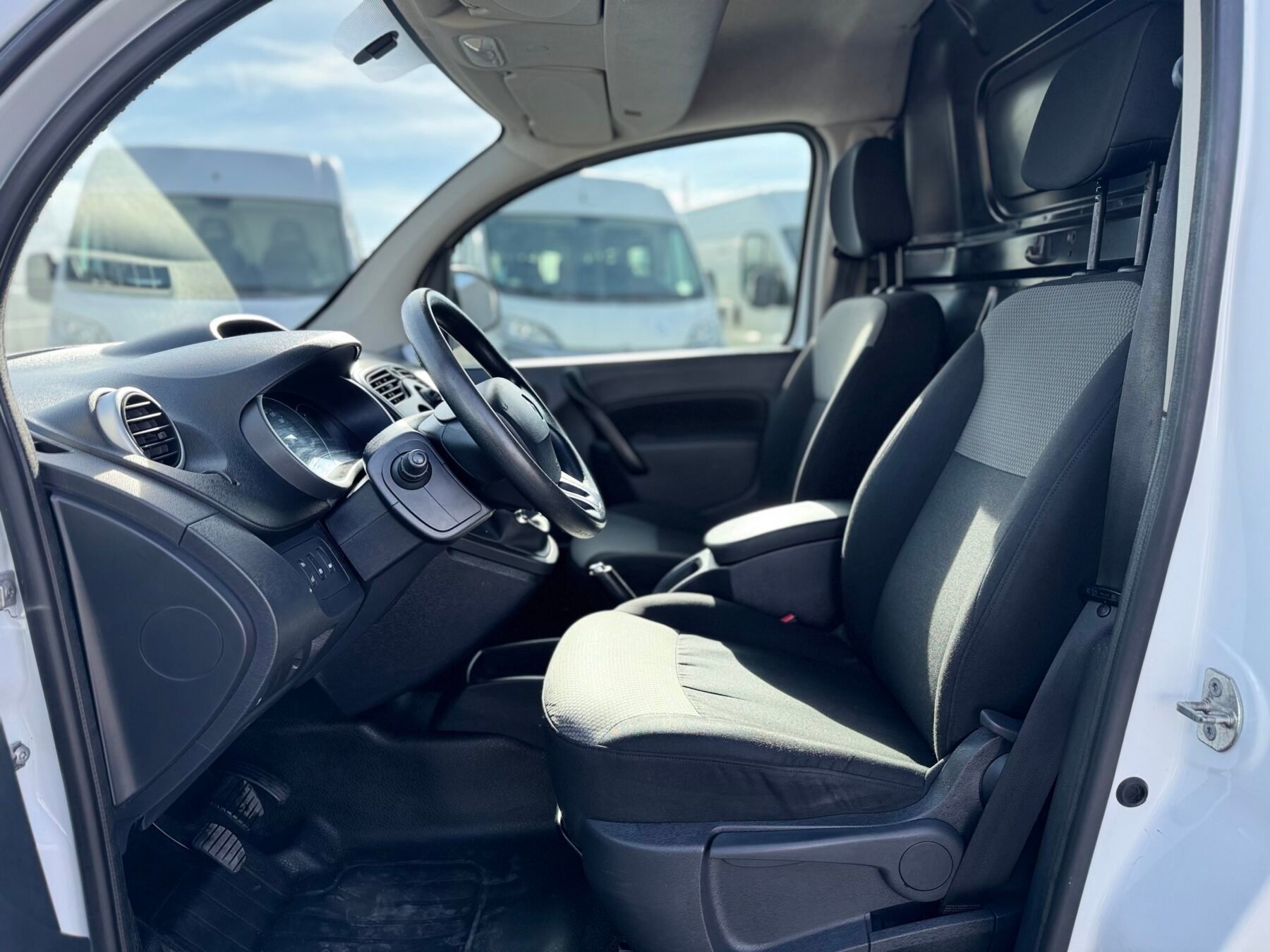 RENAULT KANGOO Profesional 