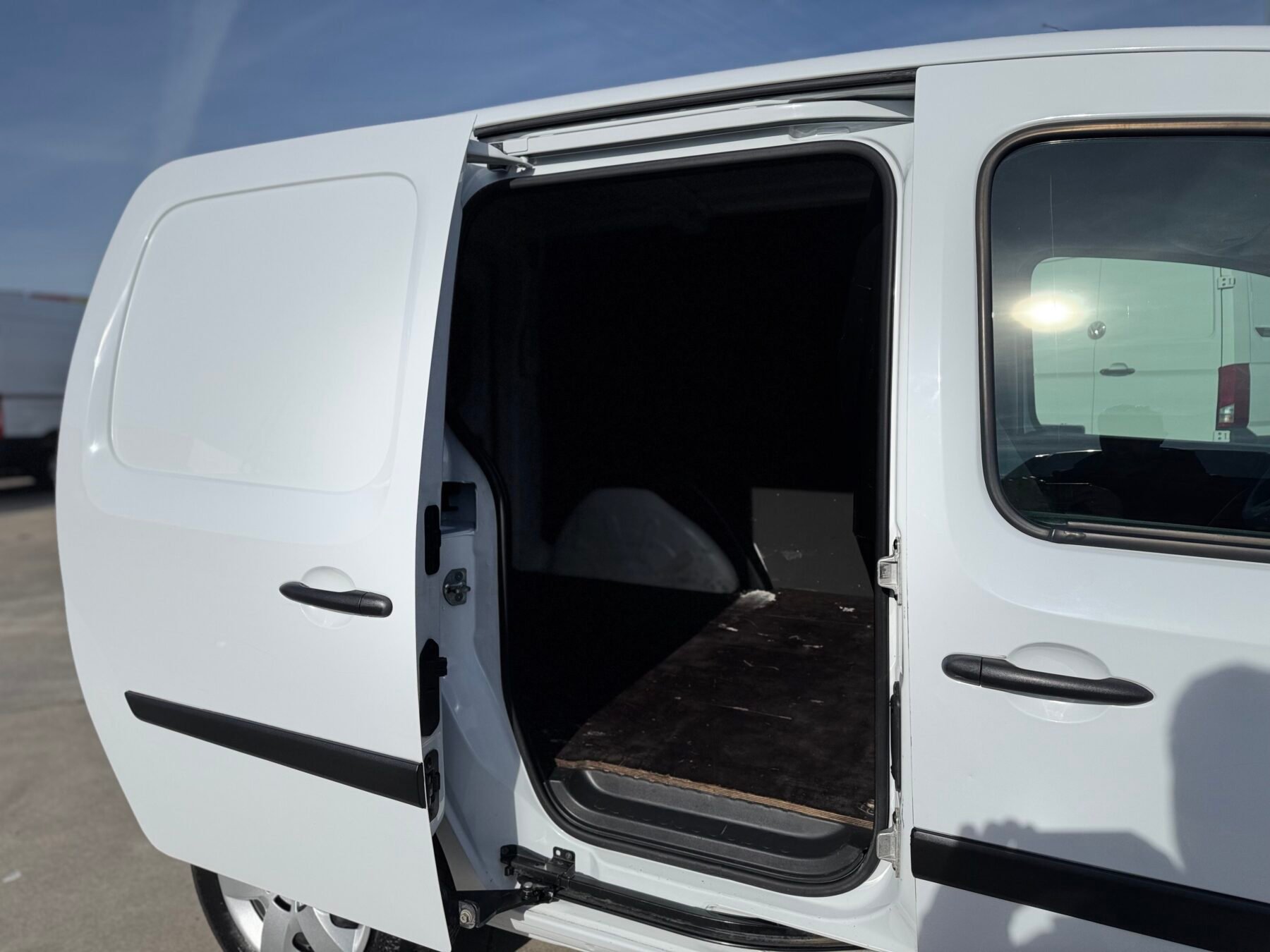 RENAULT KANGOO Profesional 