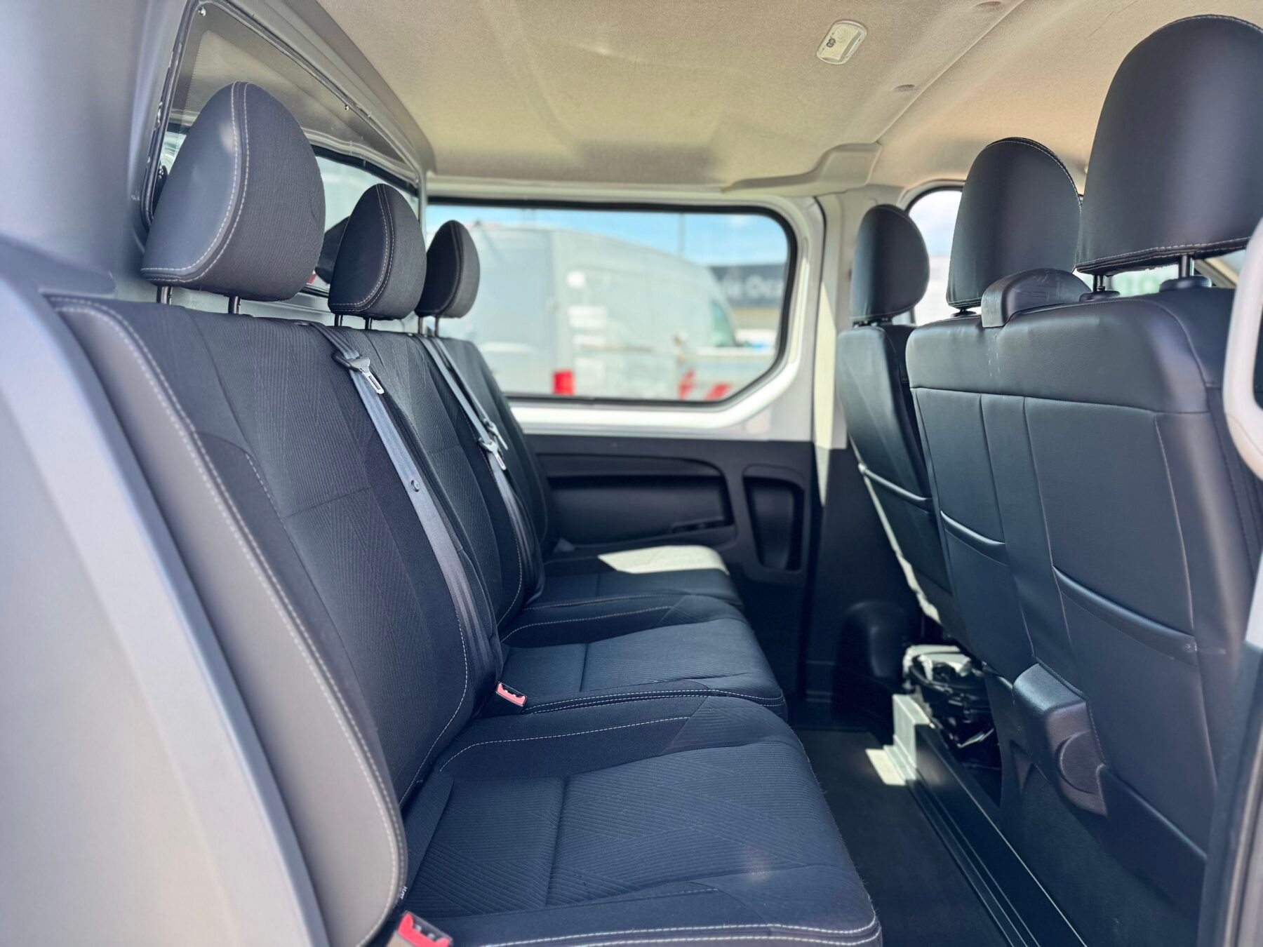 RENAULT TRAFIC 6 plazas 