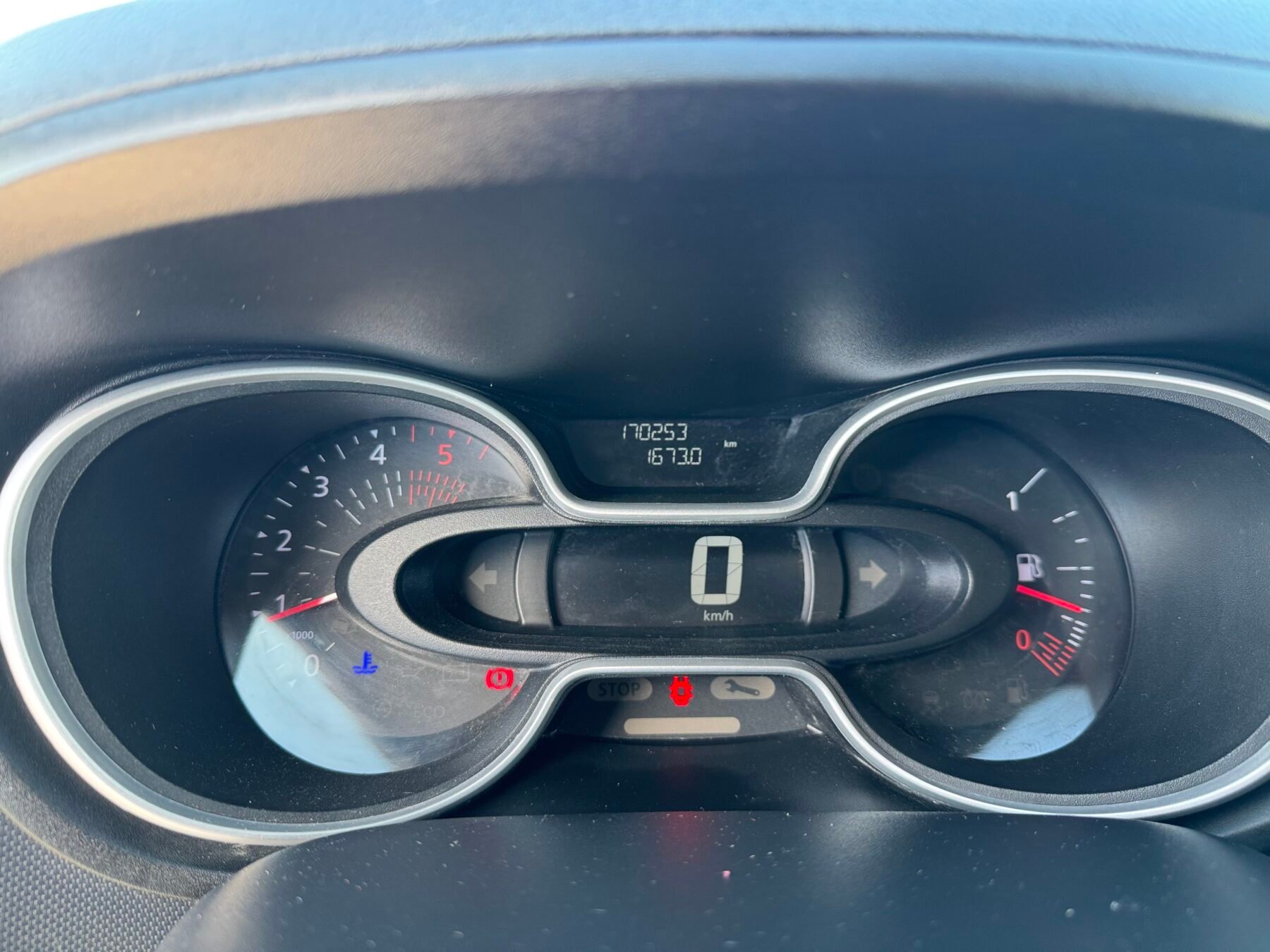 RENAULT TRAFIC 6 plazas 