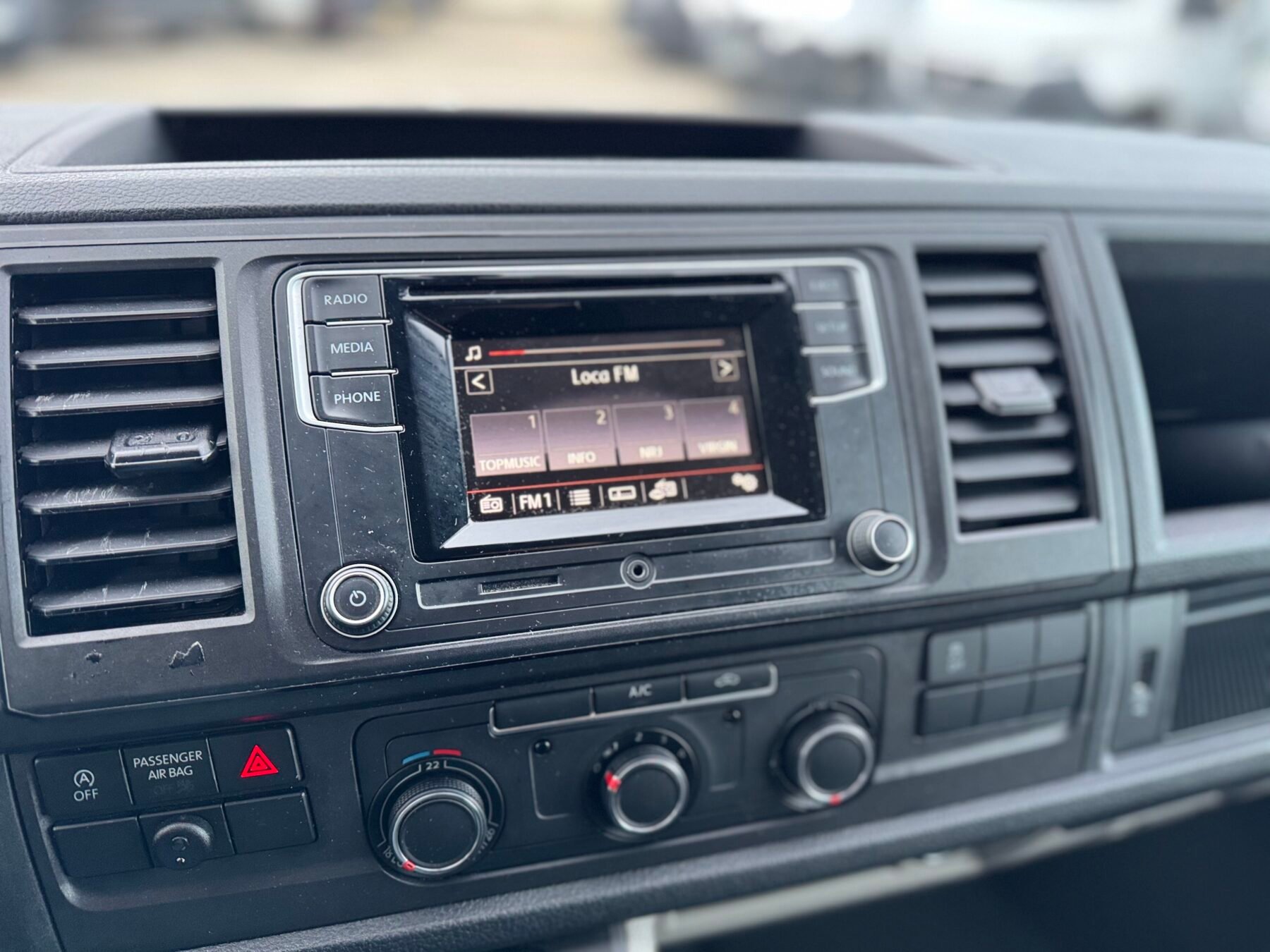 VOLKSWAGEN TRANSPORTER L1H2 