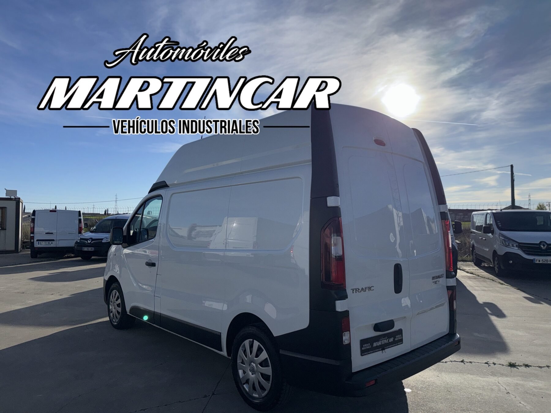 RENAULT TRAFIC L1 h2 sobre elevada 
