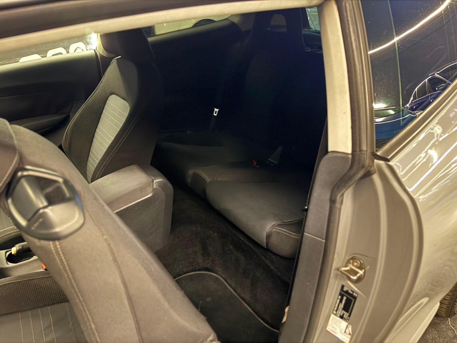 VOLKSWAGEN R