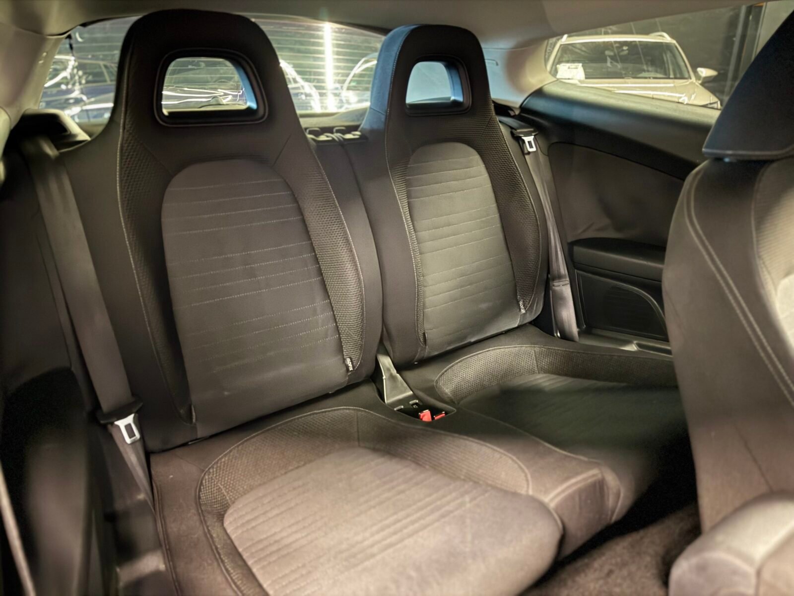 VOLKSWAGEN R