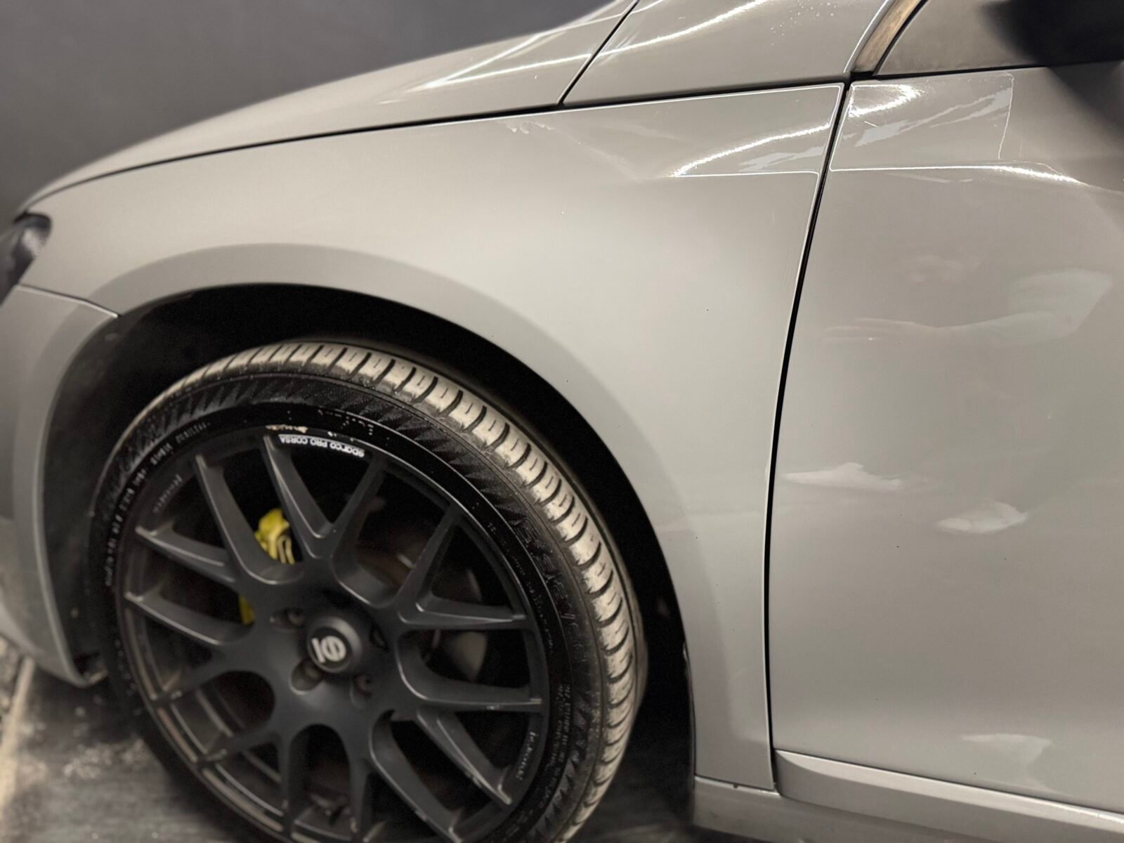 VOLKSWAGEN R