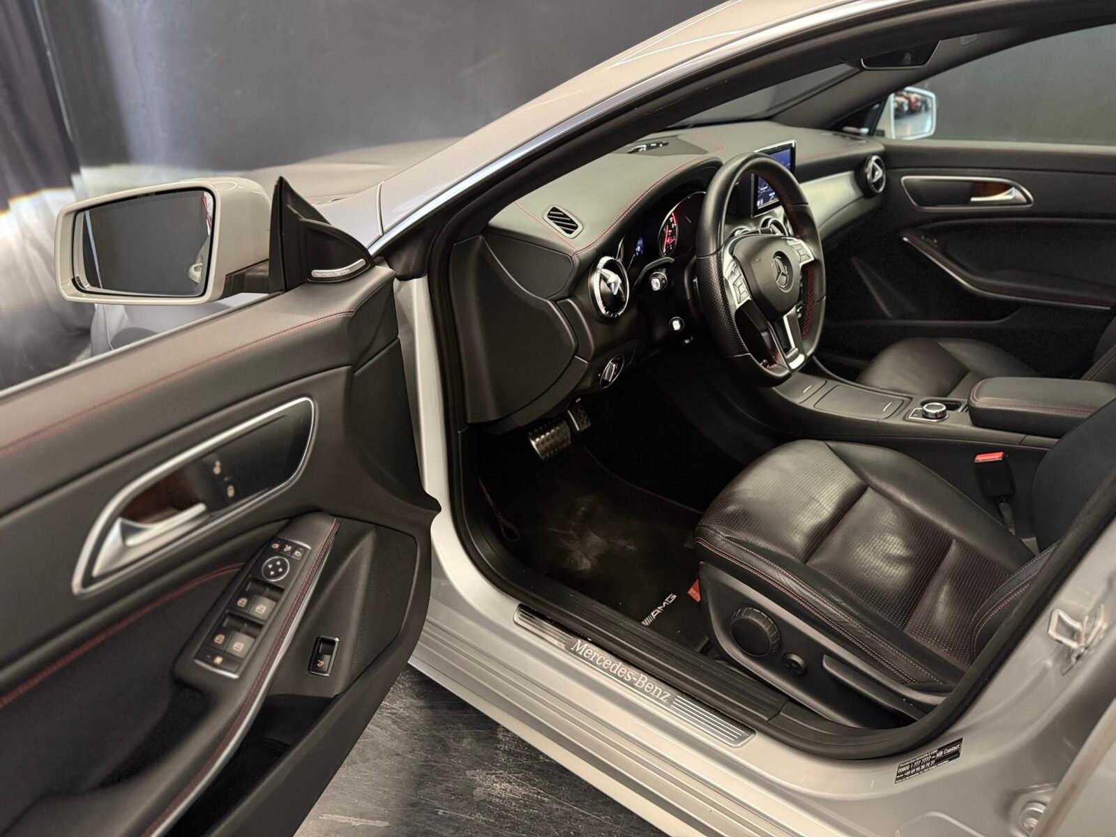 MERCEDES-BENZ Cla 250 amg