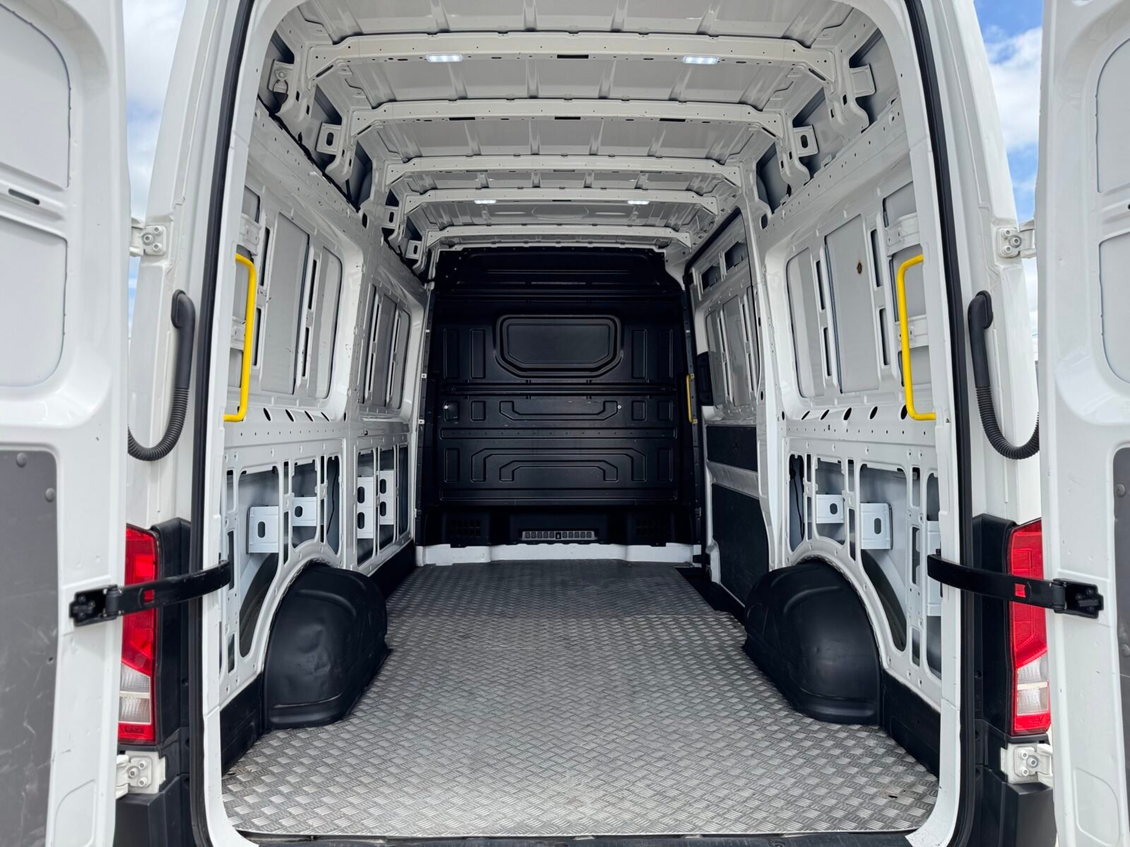 VOLKSWAGEN Crafter L3 H3 
