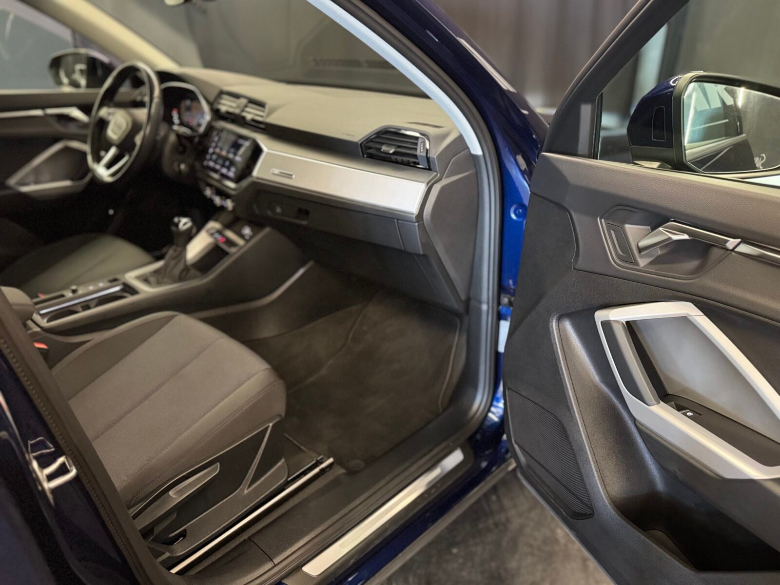AUDI Q3 ADVANCE