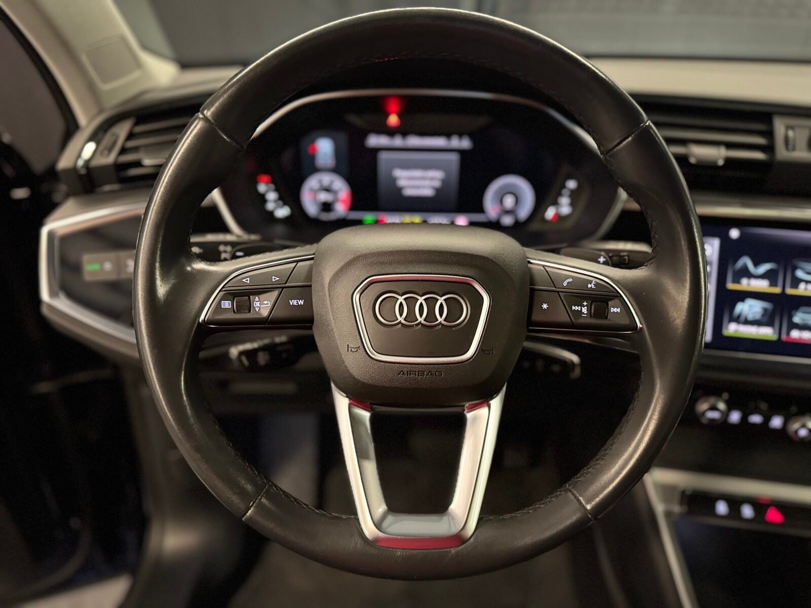 AUDI Q3 ADVANCE
