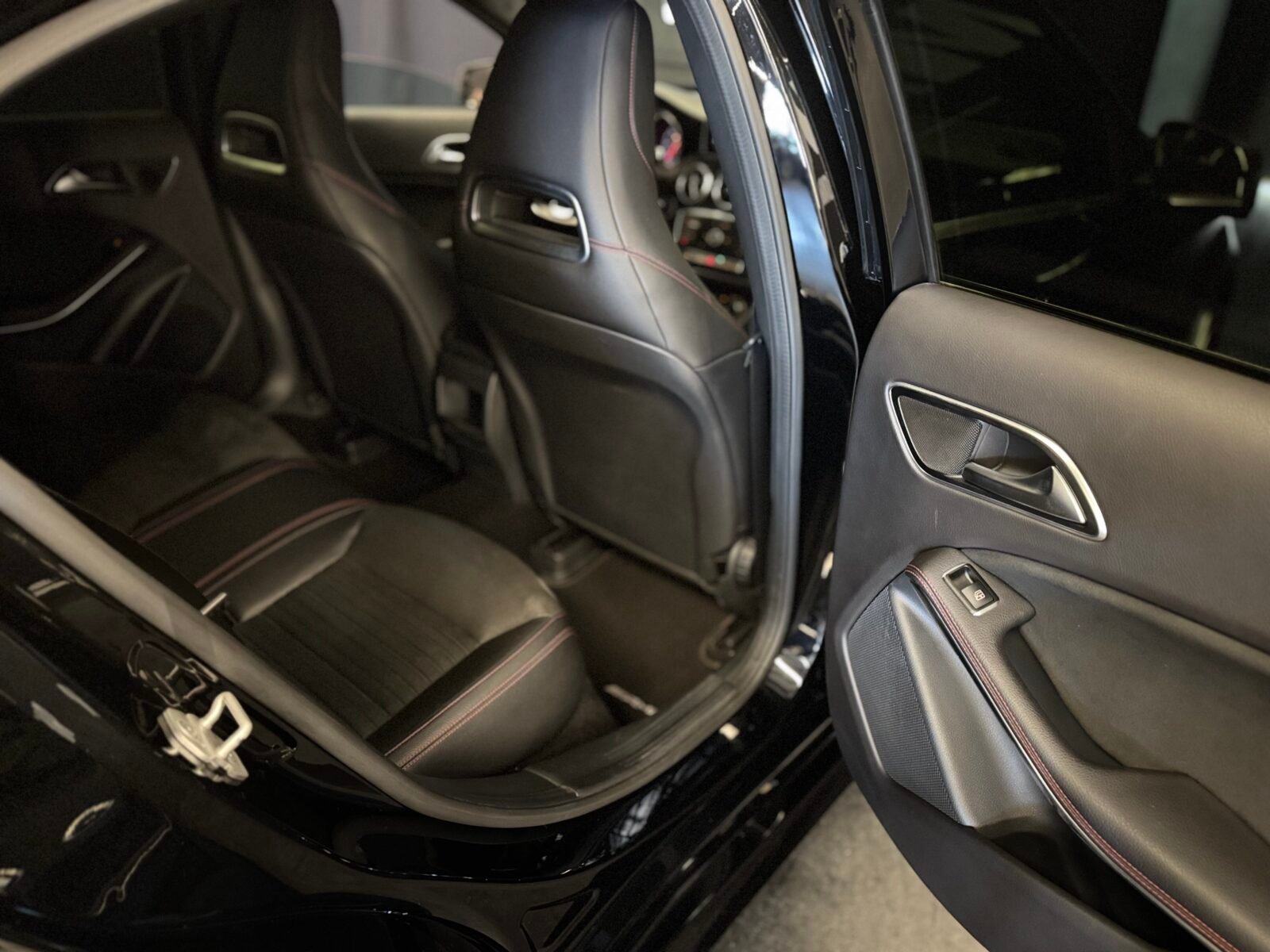 MERCEDES-BENZ CLASE A A 200 AMG