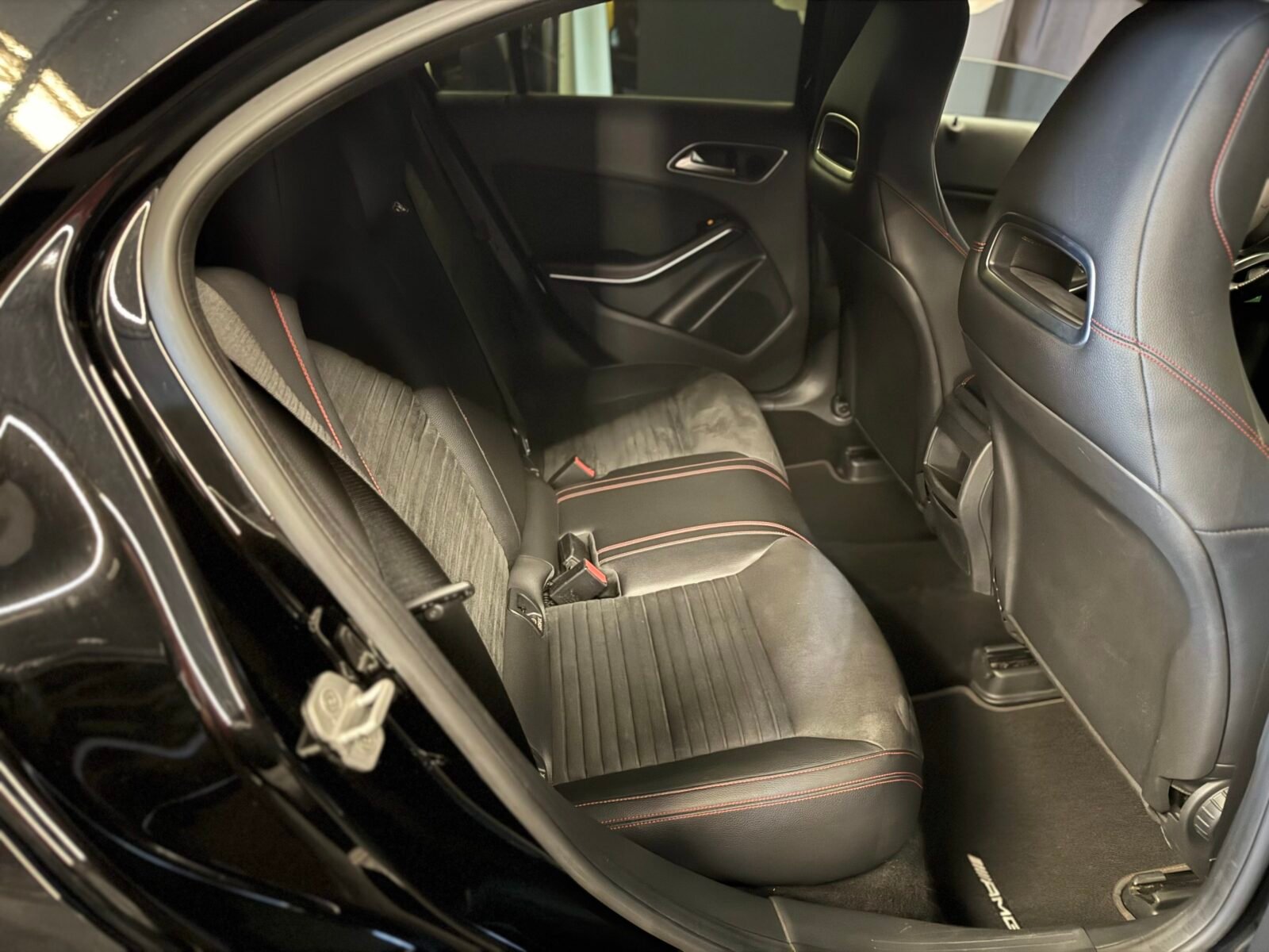 MERCEDES-BENZ CLASE A A 200 AMG