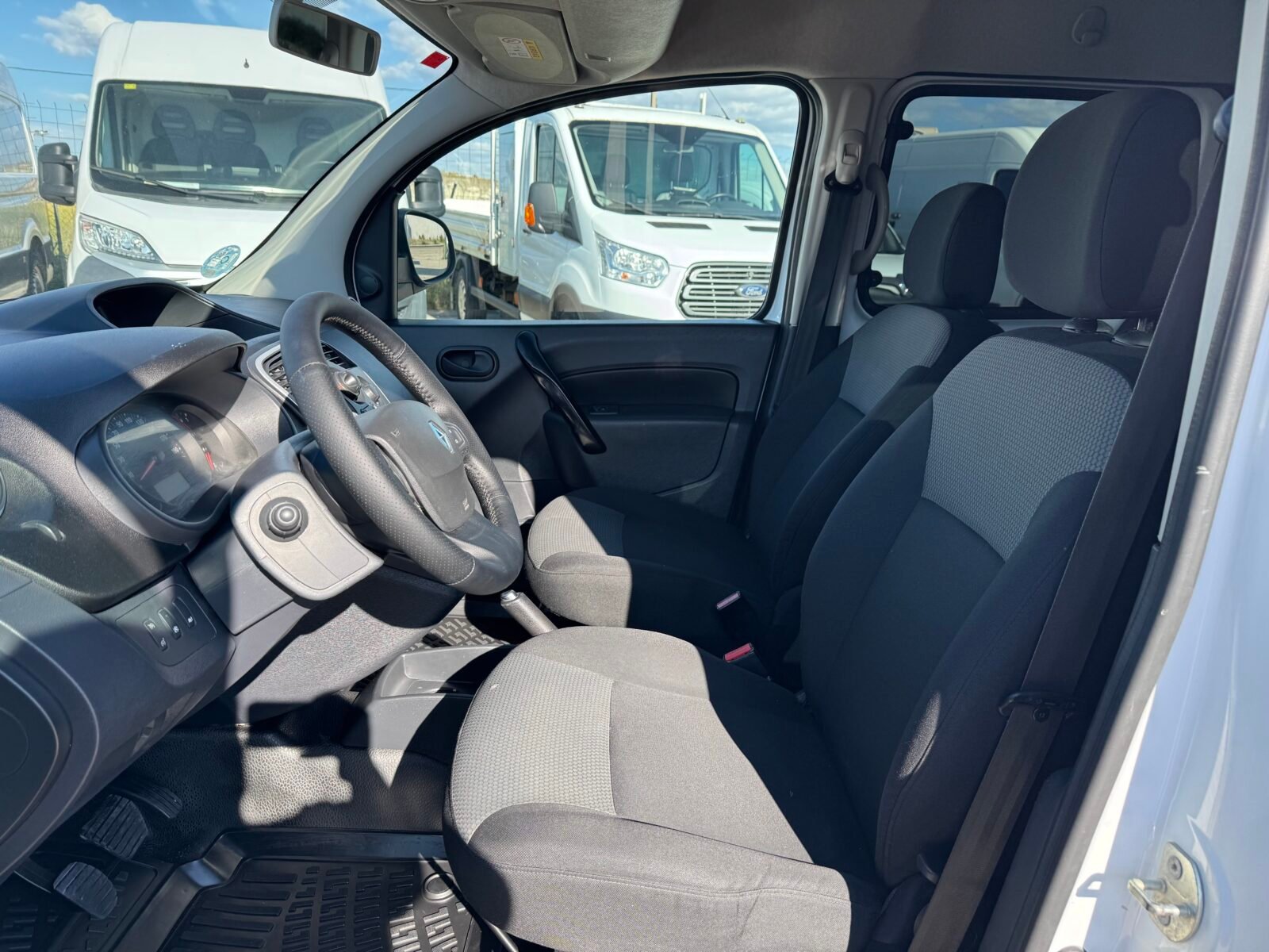 RENAULT KANGOO 5 plazas 