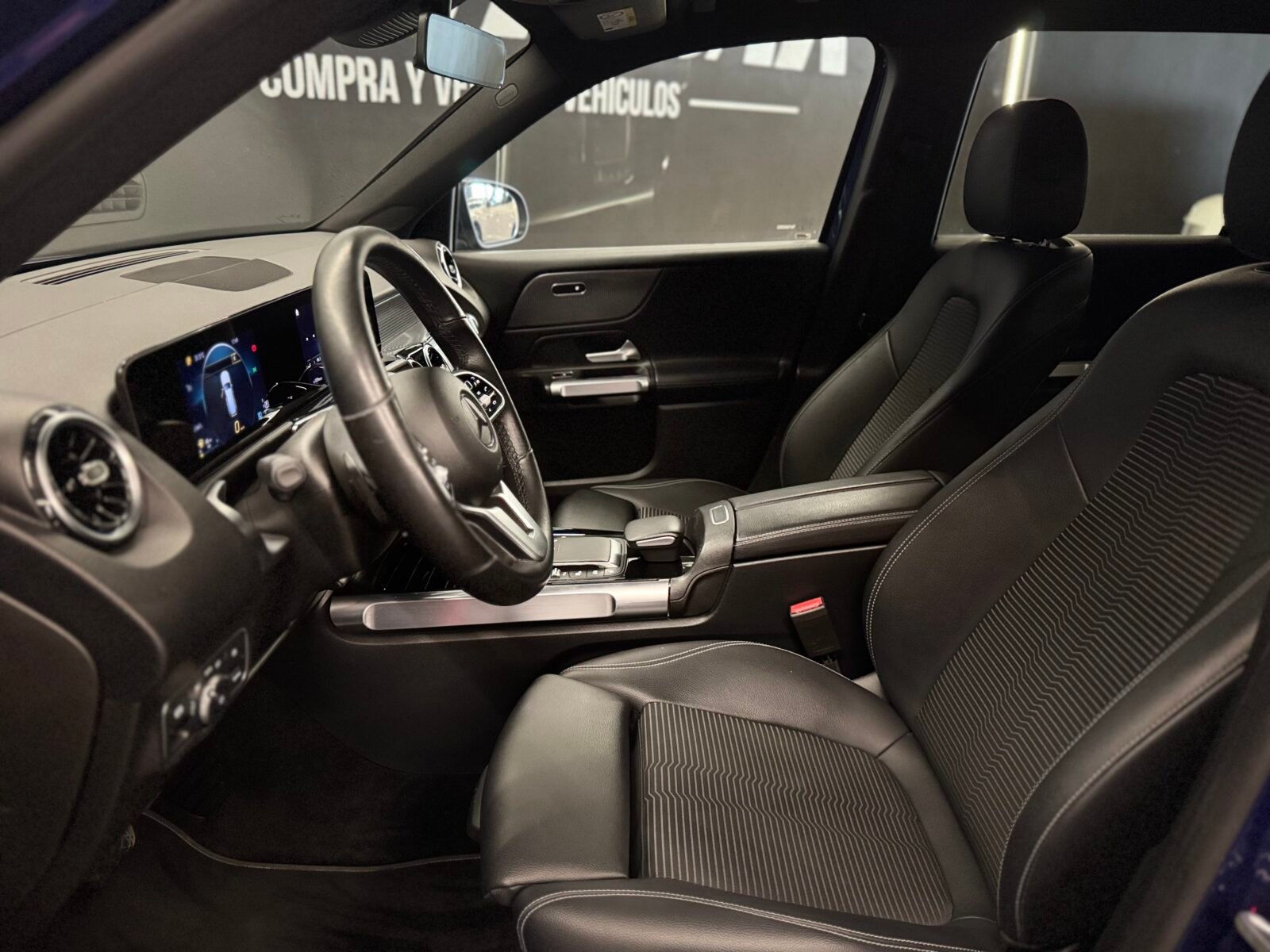 MERCEDES-BENZ glb 200