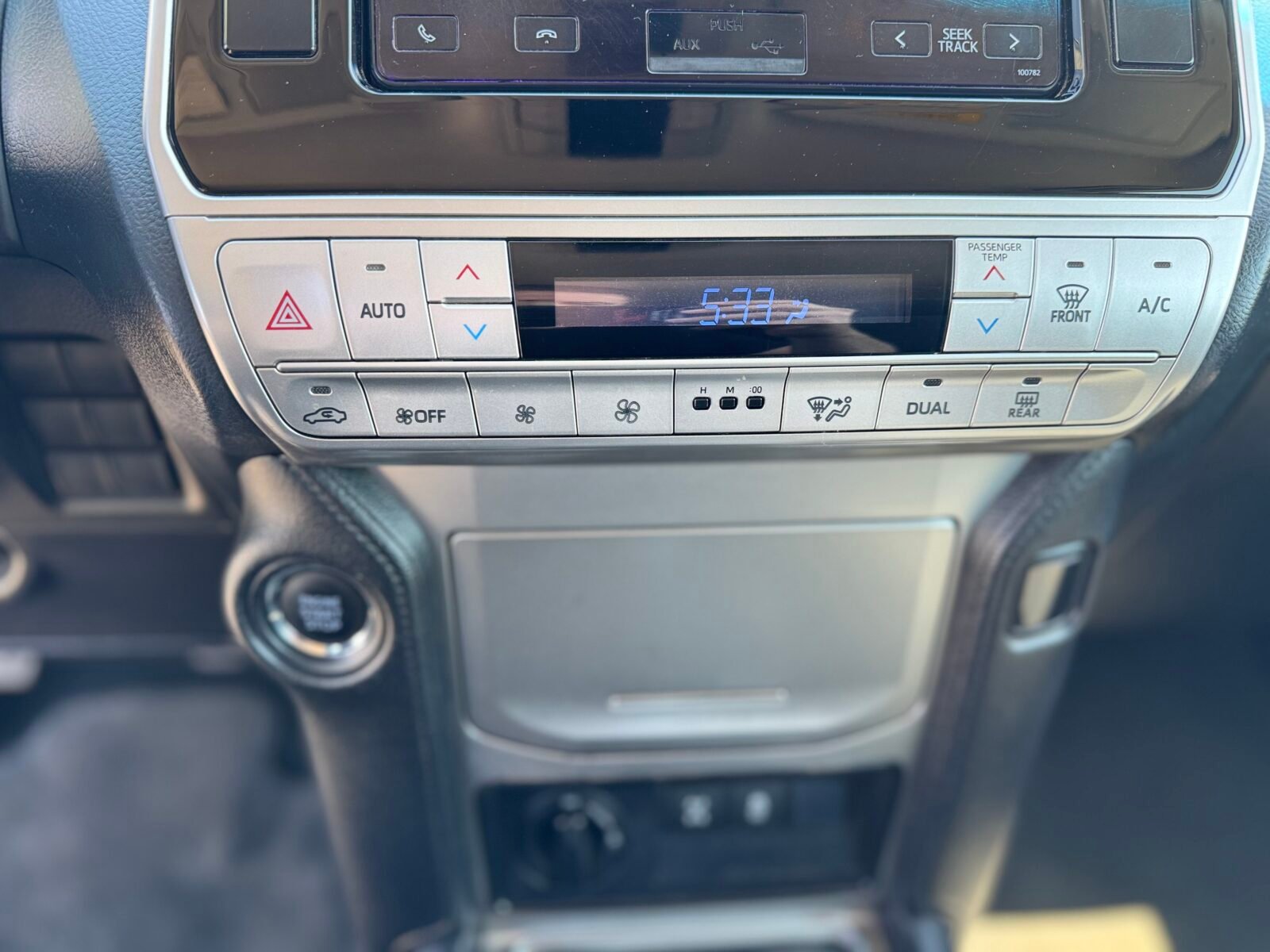 TOYOTA LAND CRUISE GX