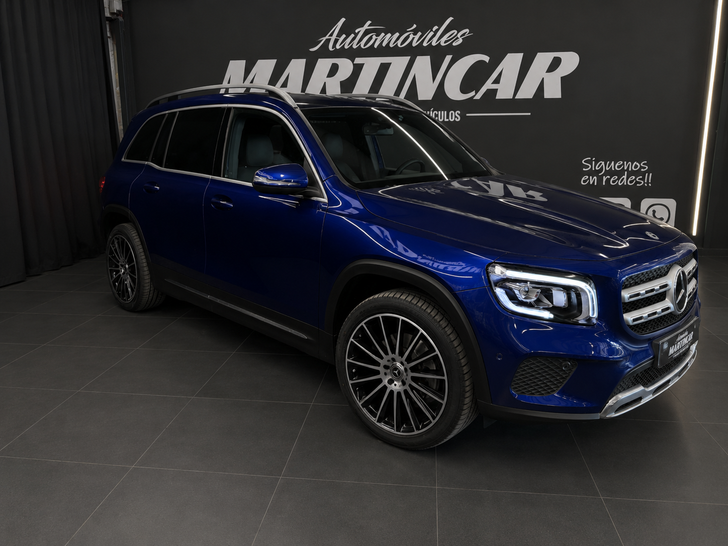 MERCEDES-BENZ glb 200