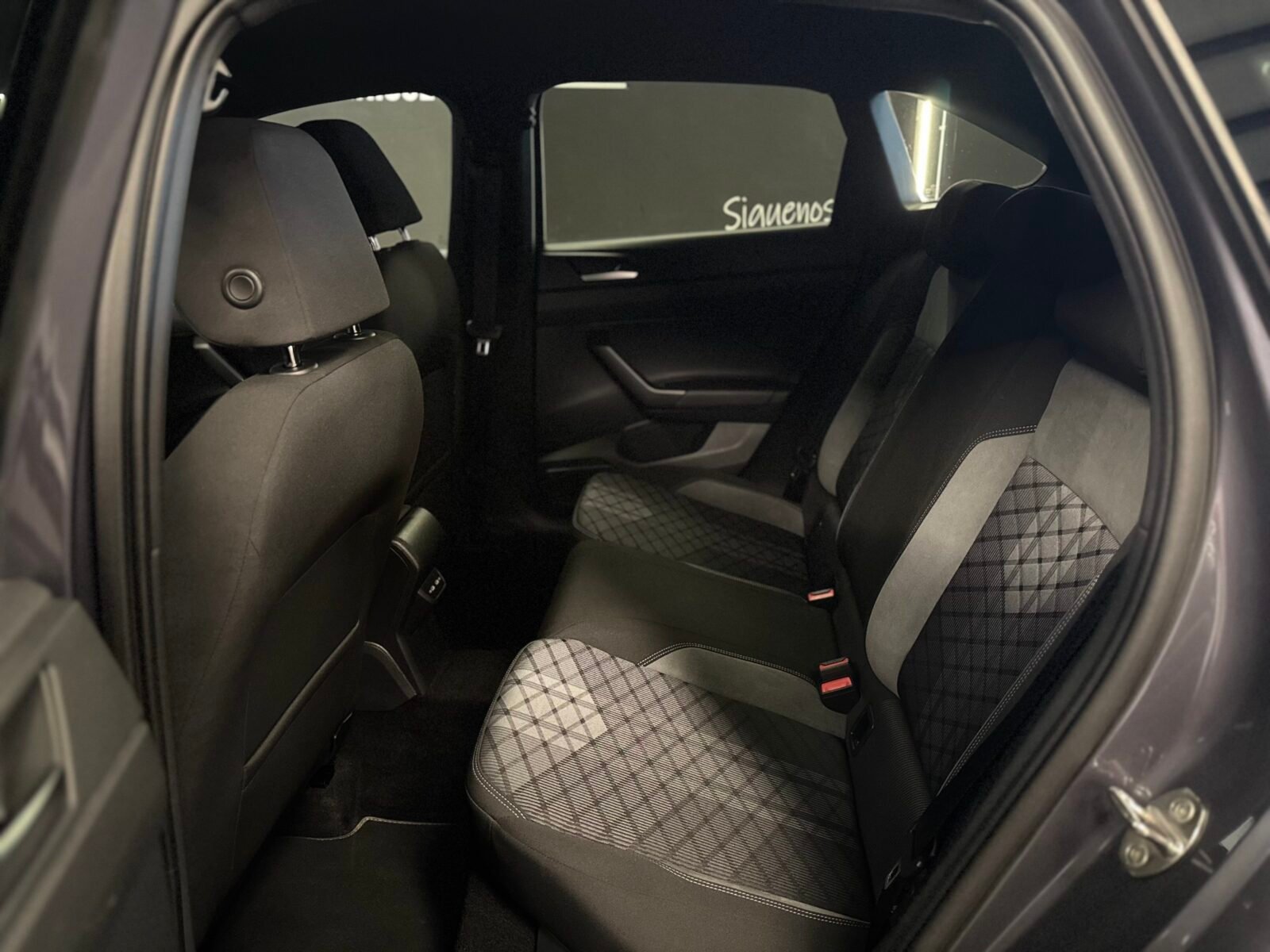 VOLKSWAGEN taigo r-line